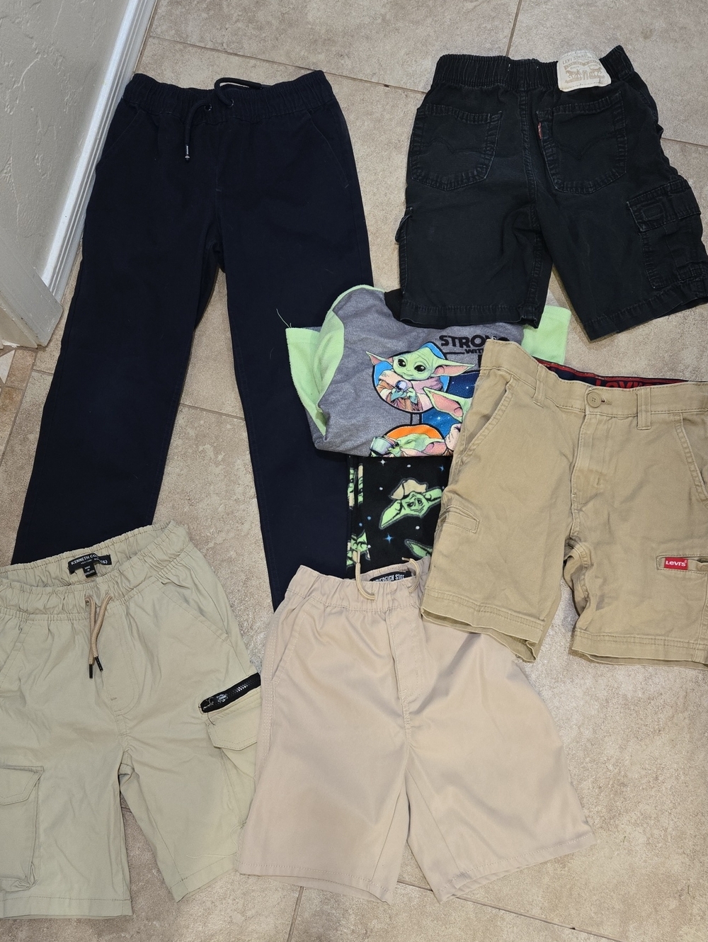 Boys Size 8 Bundle Of 7 Pieces